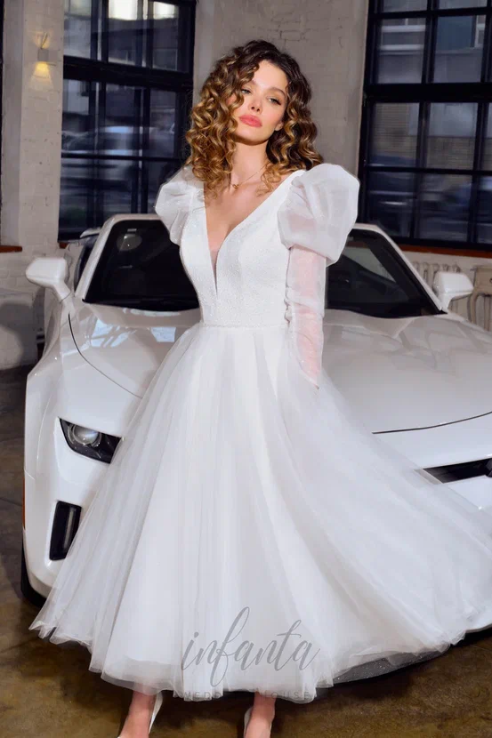 Свадебное платье Алеста Короткое, 2022 год, Блестящие, Легкие, С открытой спиной, С рукавами