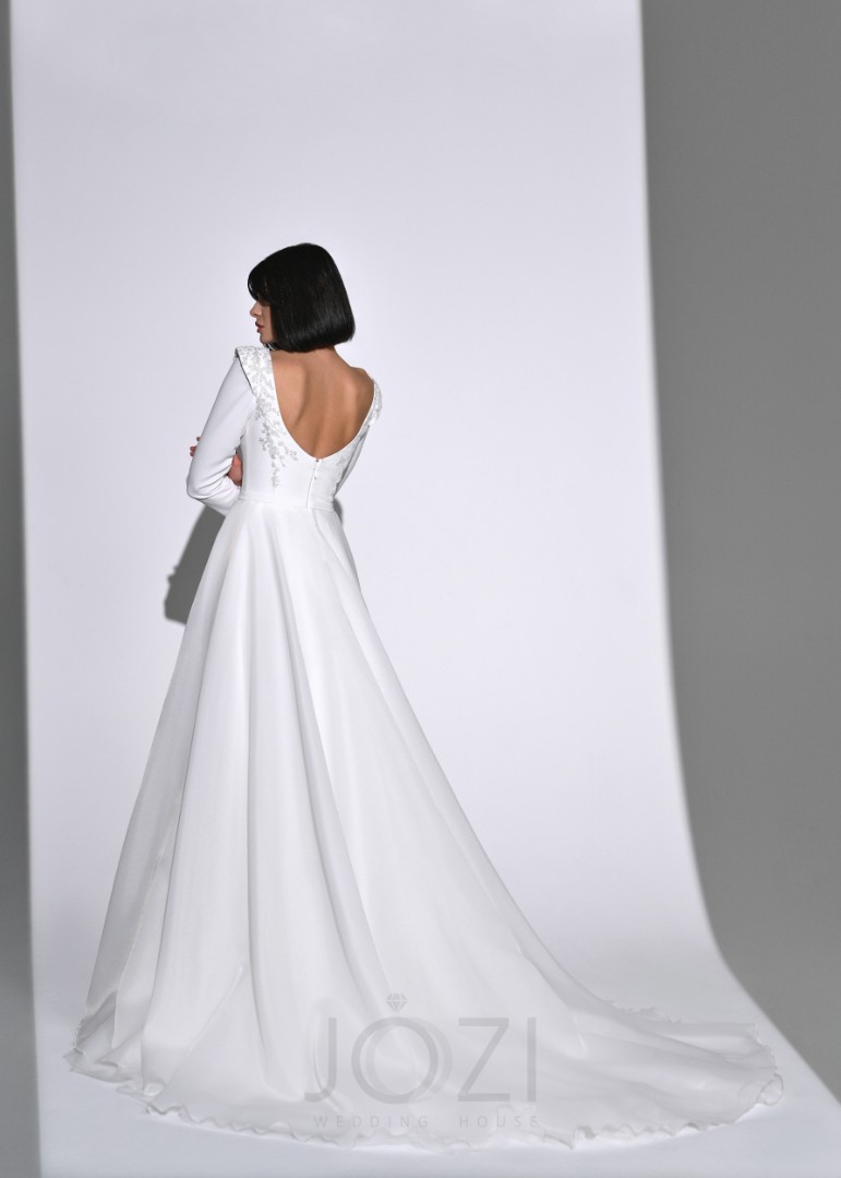 Свадебное платье Азалия А-силуэт, 2022 год, Для беременных, Закрытые, С открытой спиной, С рукавами, Со шлейфом, Для венчания, Простые
