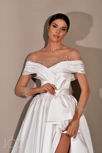 Свадебное платье Оханна Пышное, С корсетом, Со шлейфом